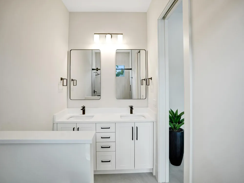 1523 NE 17th Way, Fort Lauderdale, FL 33304