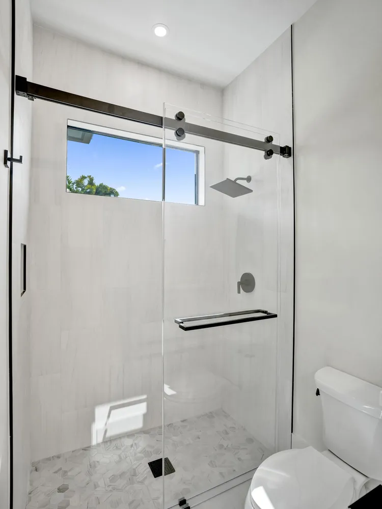 1523 NE 17th Way, Fort Lauderdale, FL 33304