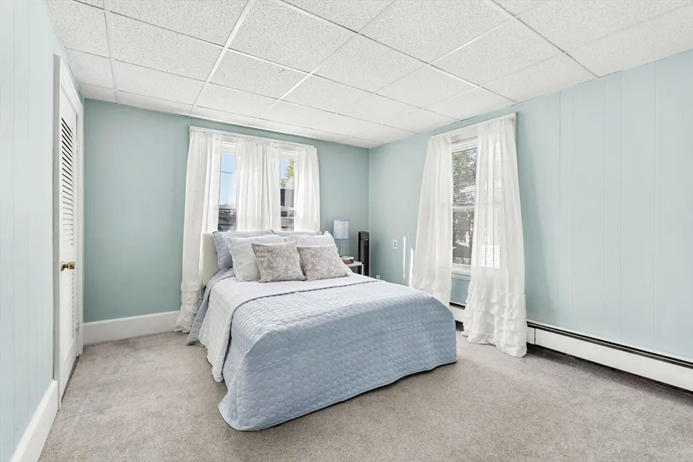 18 N Payne St, Quincy, MA 02169
