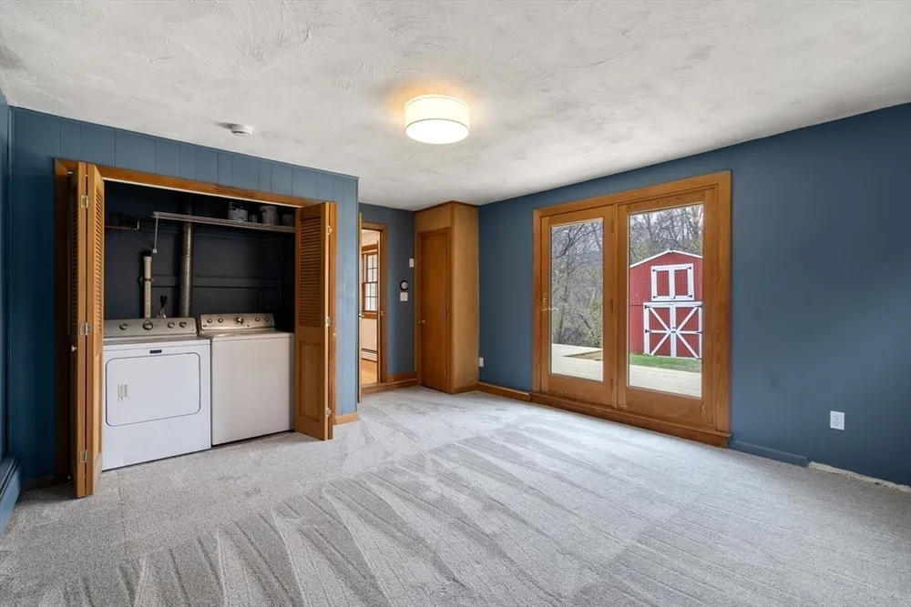 103 Wenham St, Danvers, MA 01923