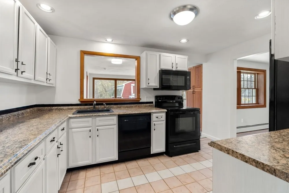 103 Wenham St, Danvers, MA 01923
