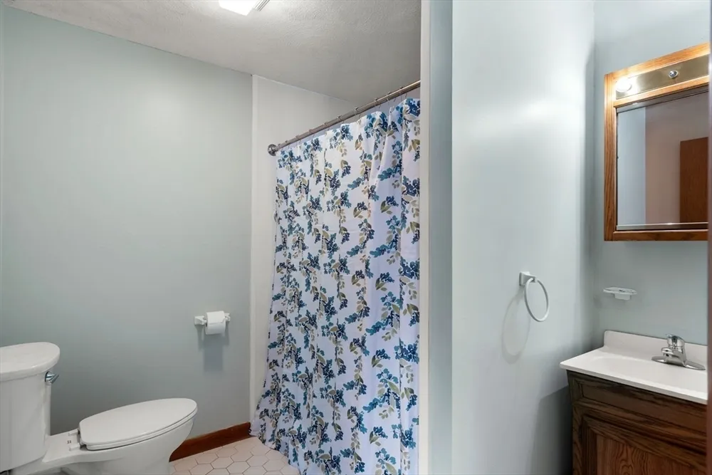 103 Wenham St, Danvers, MA 01923