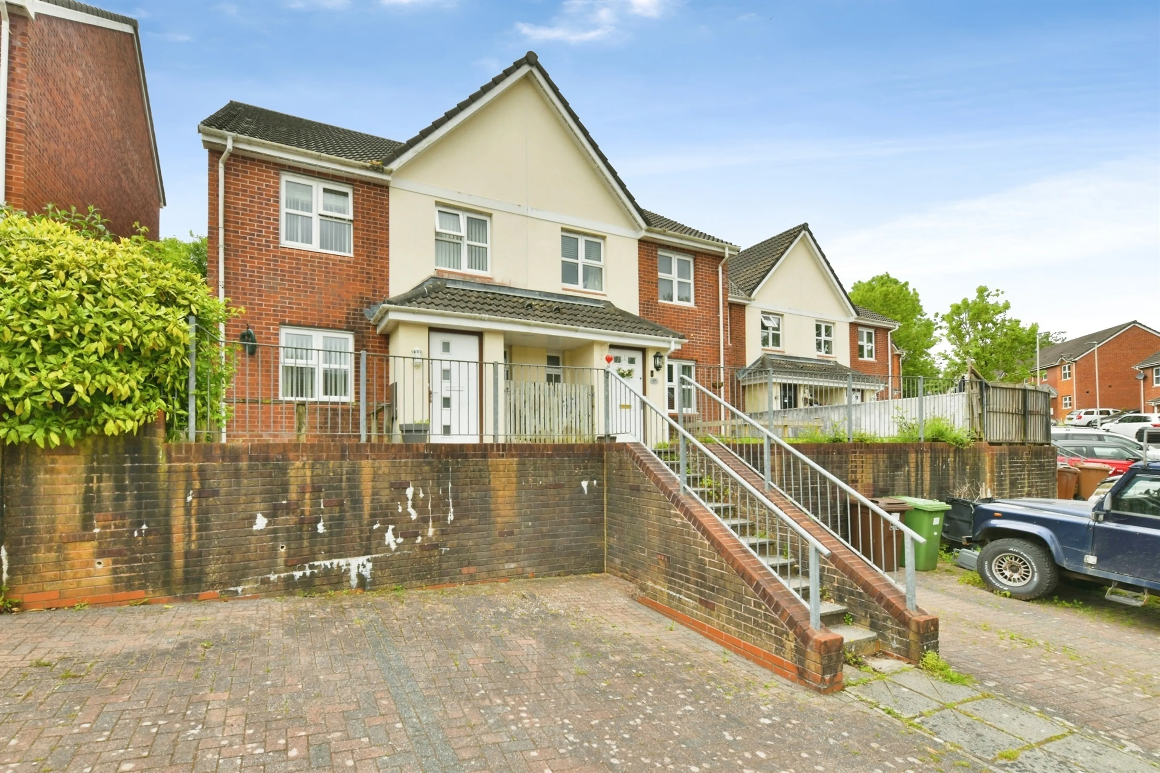 Property photo 0