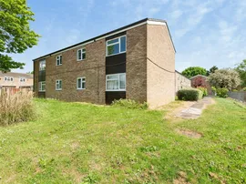 Torquay Crescent, Stevenage thumb 2