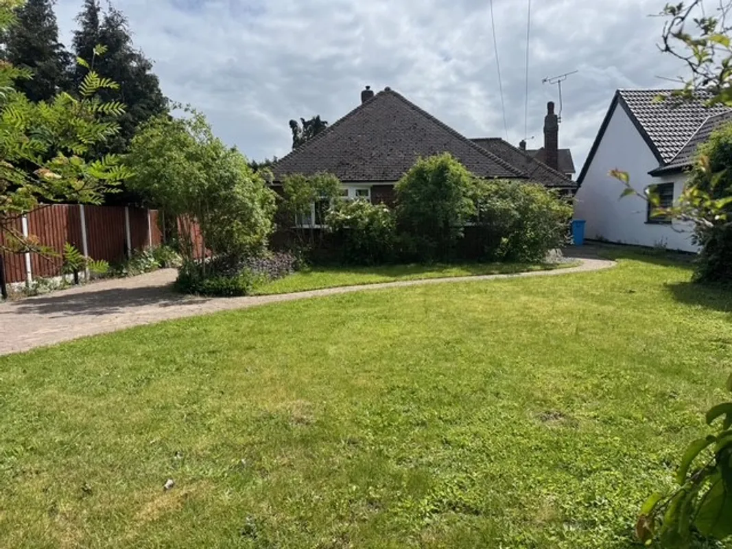 Shireoaks Common, Shireoaks 