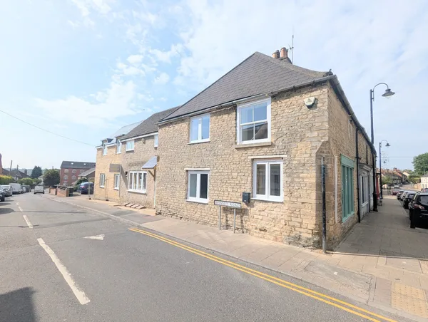 Spinney Road, Irthlingborough, NN9