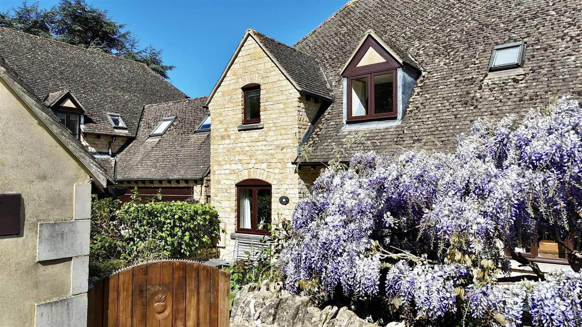 Property photo top 2
