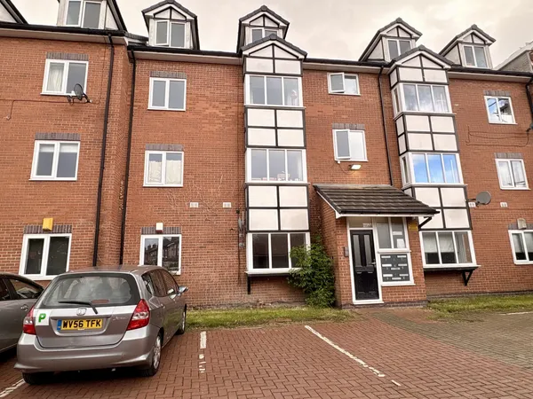 Langdale Mews, Longsight M19