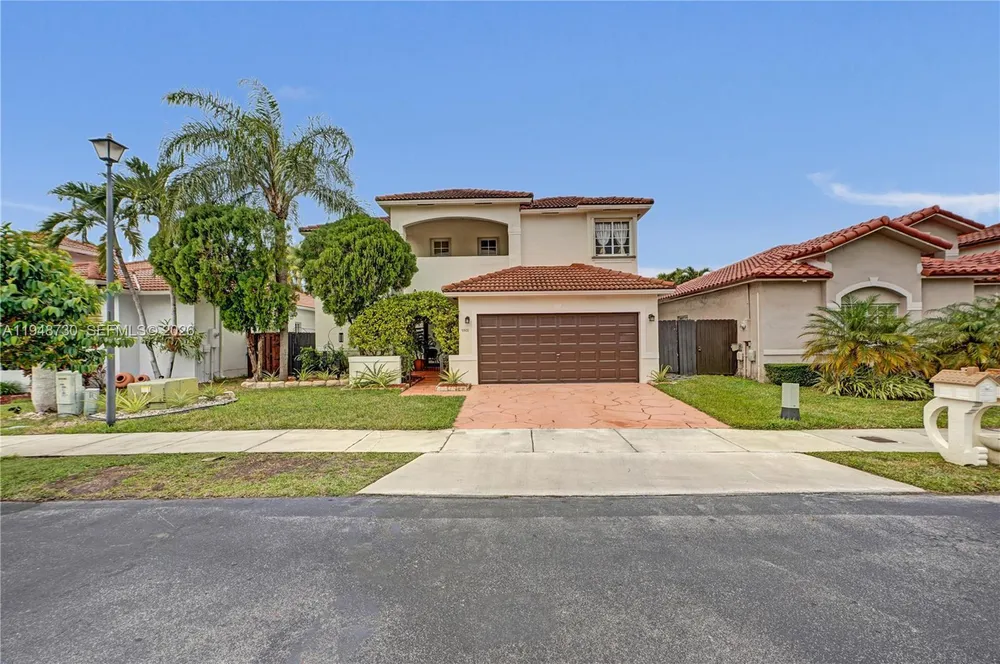5502 SW 162nd Pl, Miami, FL 33185