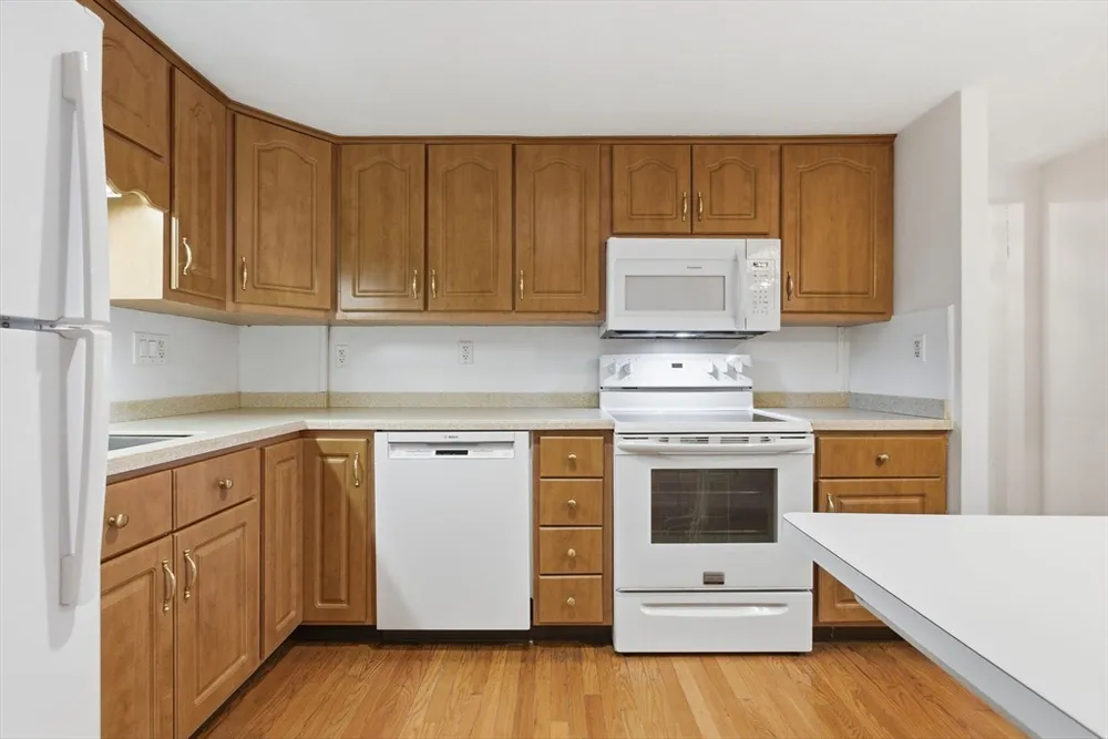 3 Spruce St, Stoneham, MA 02180