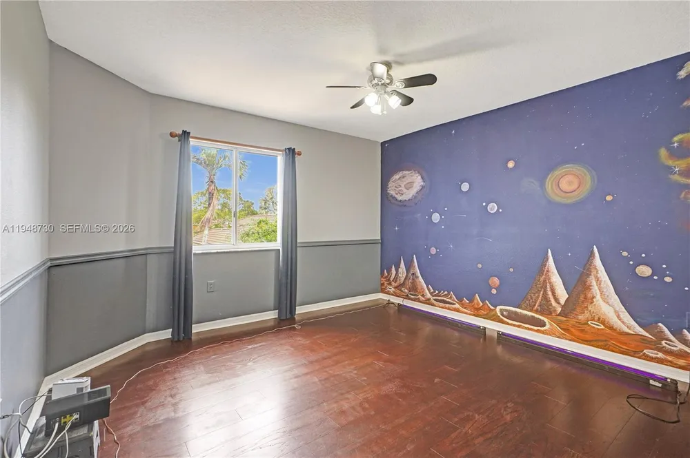 5502 SW 162nd Pl, Miami, FL 33185