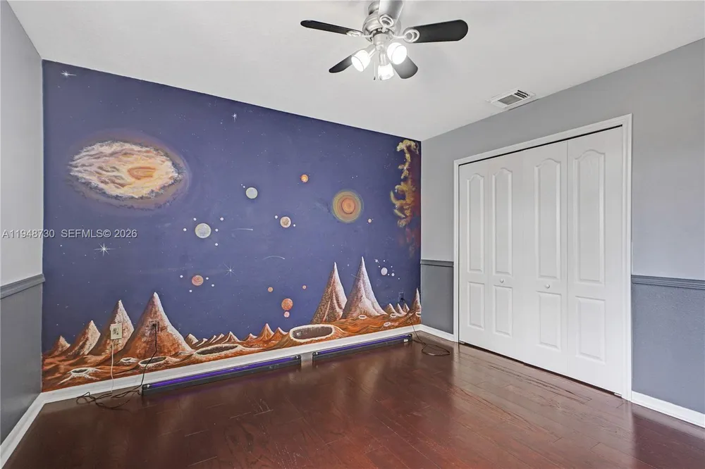 5502 SW 162nd Pl, Miami, FL 33185