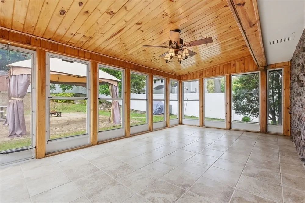 3 Spruce St, Stoneham, MA 02180