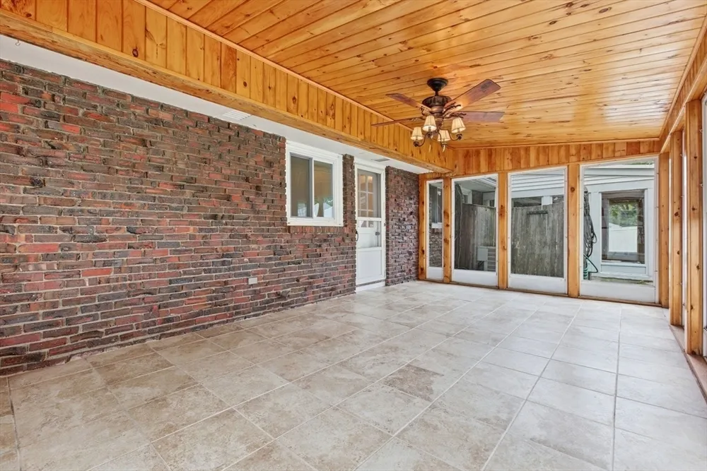 3 Spruce St, Stoneham, MA 02180