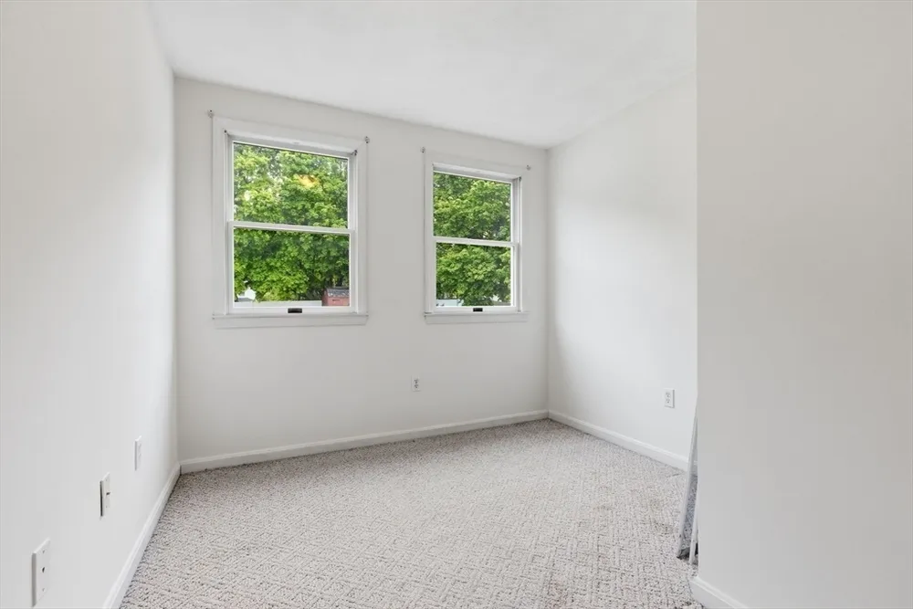 3 Spruce St, Stoneham, MA 02180