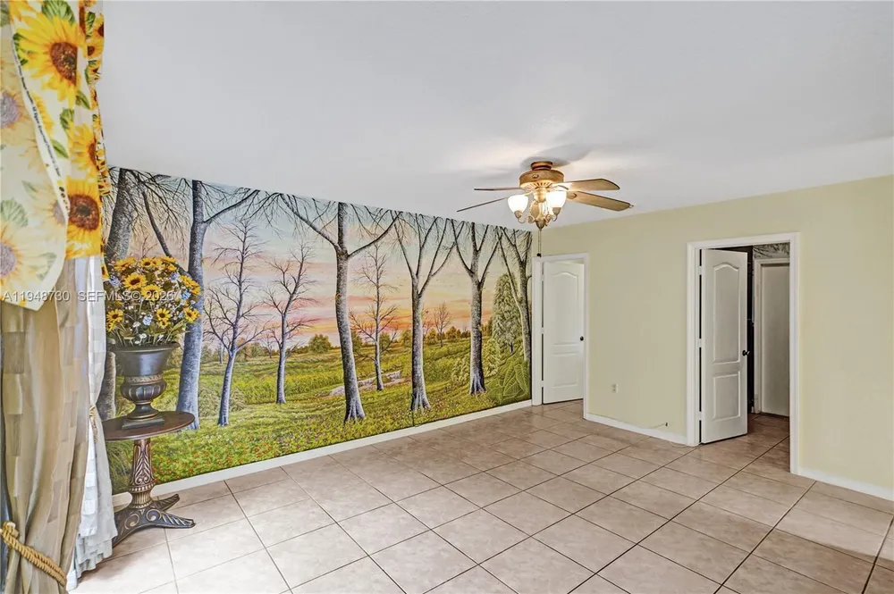 5502 SW 162nd Pl, Miami, FL 33185