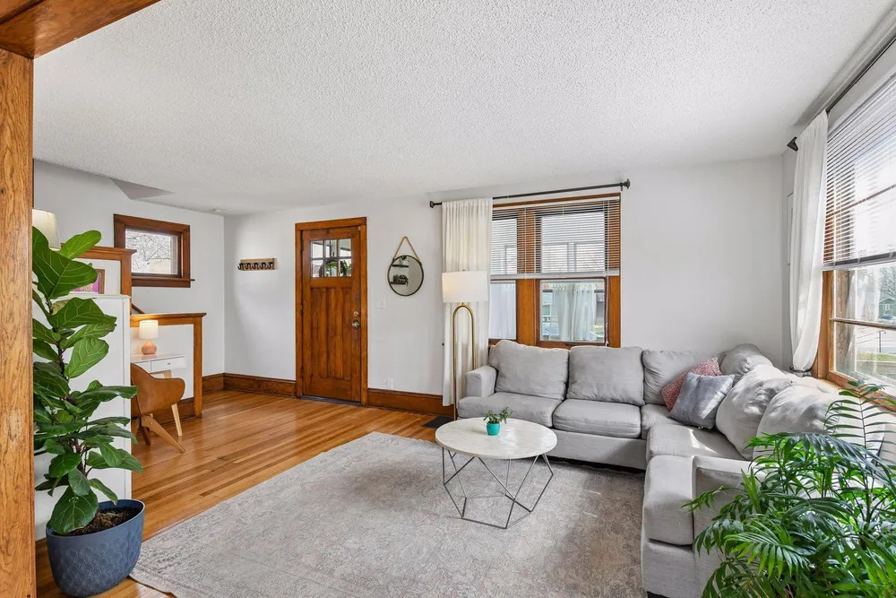 4156 Minnehaha Ave, Minneapolis, MN 55406