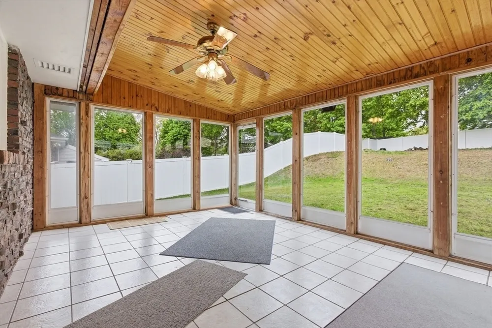 3 Spruce St, Stoneham, MA 02180