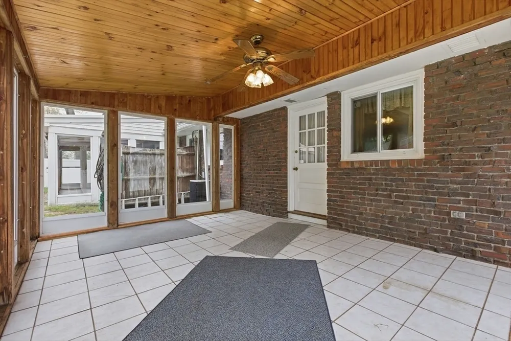 3 Spruce St, Stoneham, MA 02180