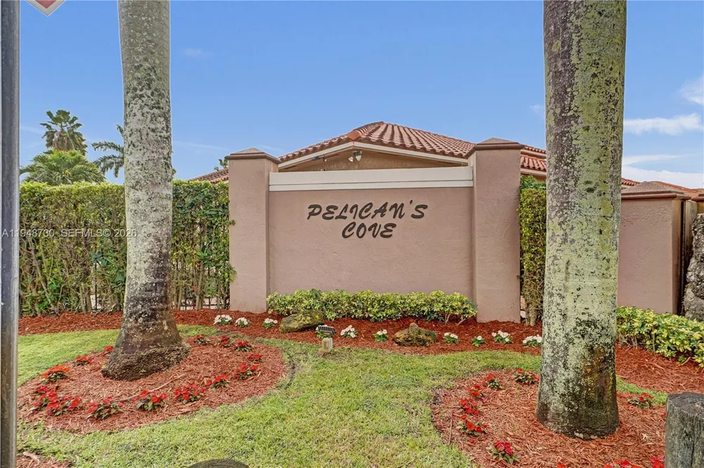 5502 SW 162nd Pl, Miami, FL 33185