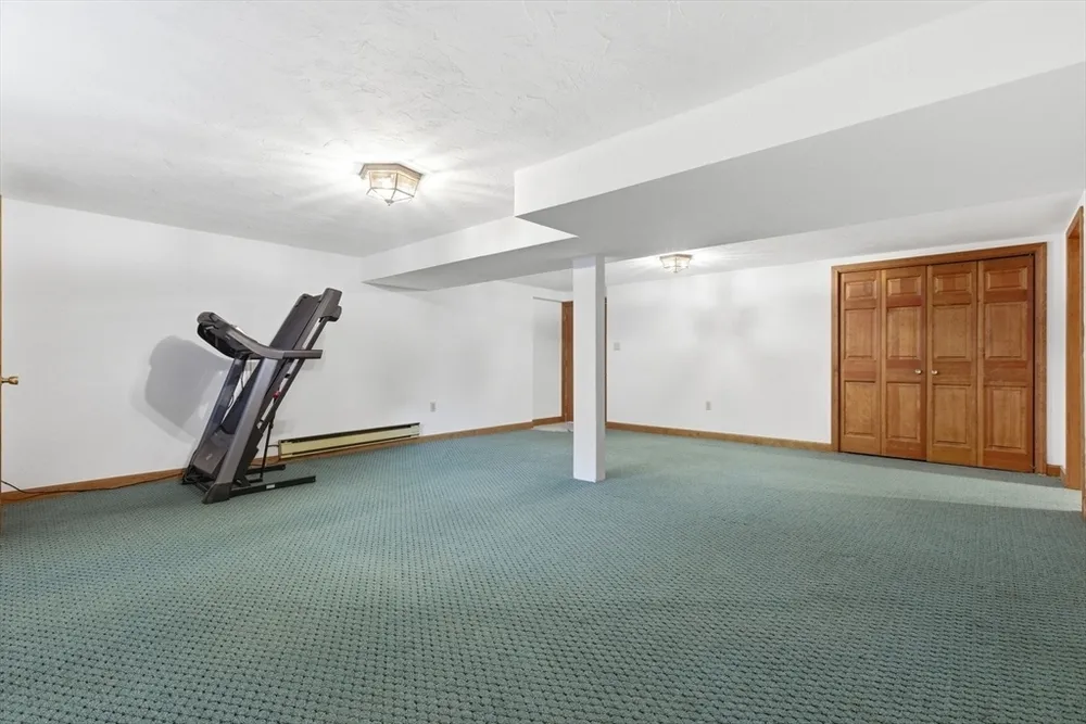 3 Spruce St, Stoneham, MA 02180