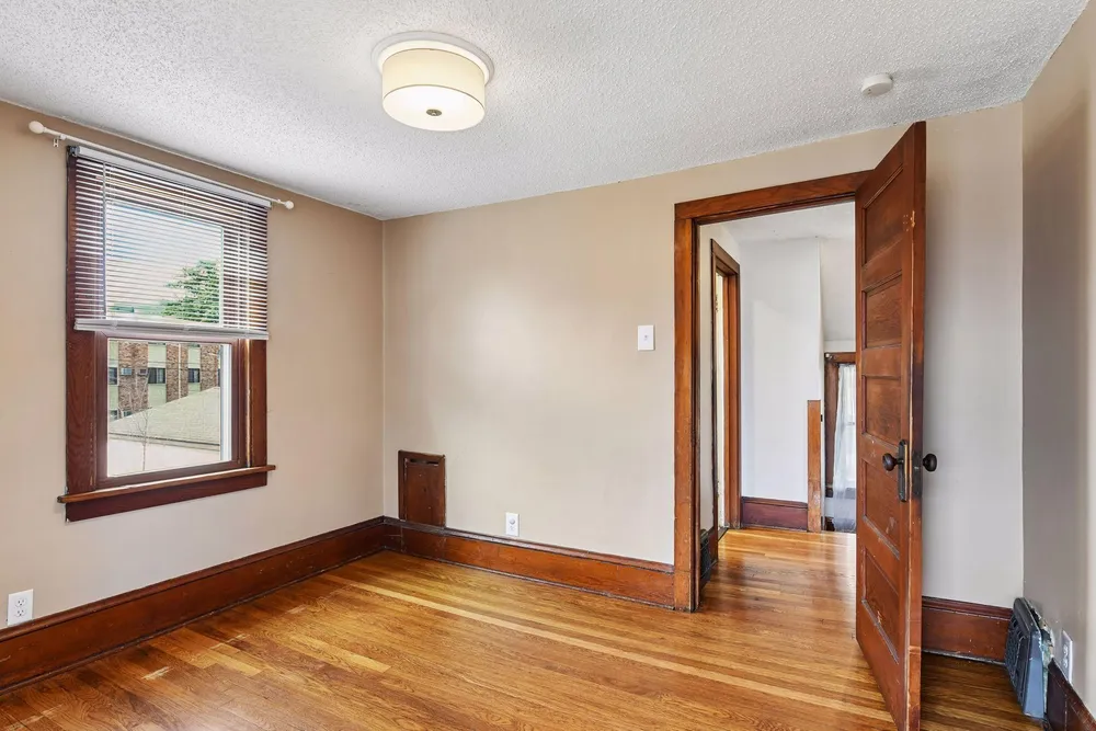 4156 Minnehaha Ave, Minneapolis, MN 55406