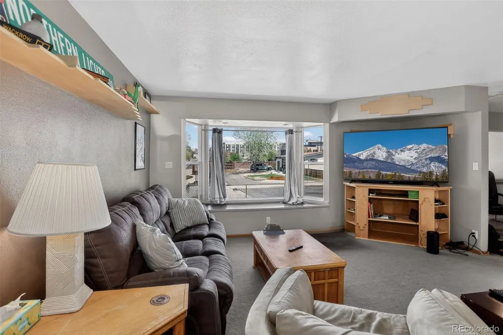 9900 W 57th Pl, Arvada, CO 80002