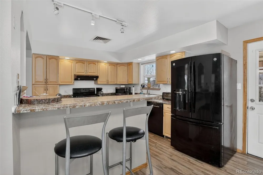 9900 W 57th Pl, Arvada, CO 80002