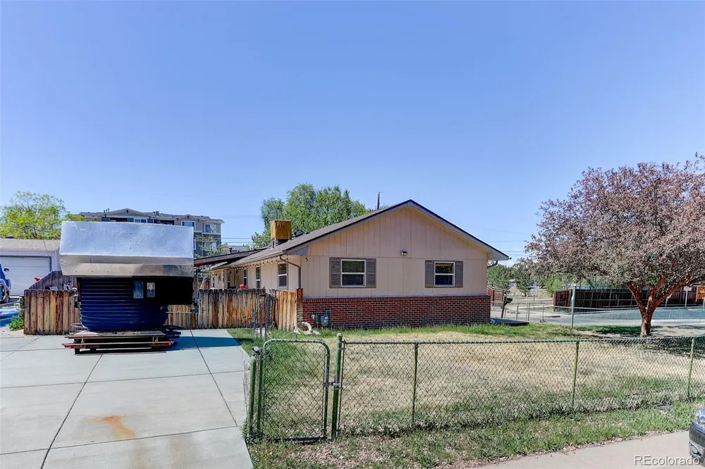 9900 W 57th Pl, Arvada, CO 80002