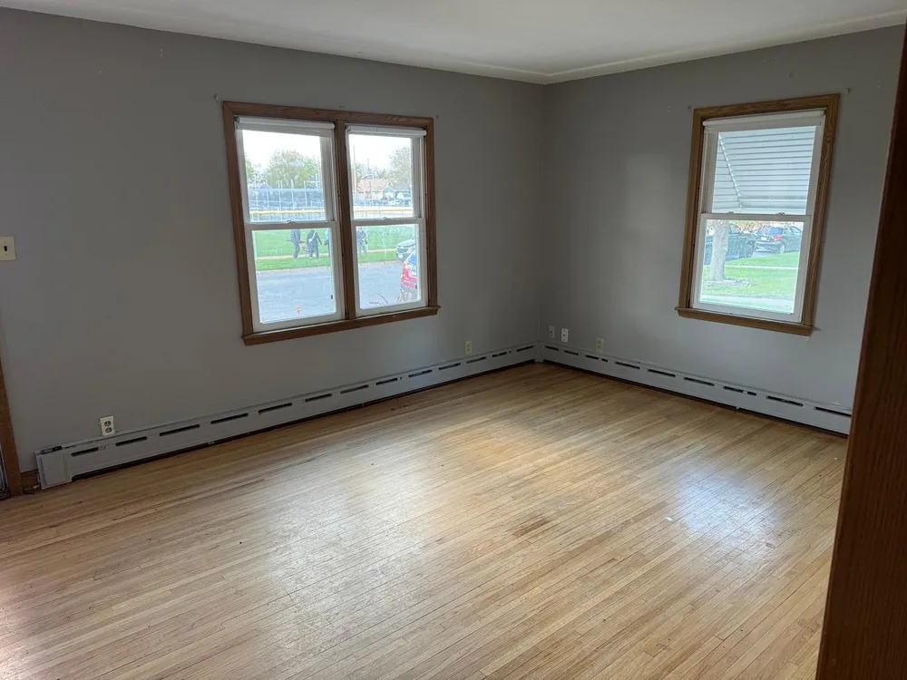 238 MacArthur St E, South Saint Paul, MN 55075
