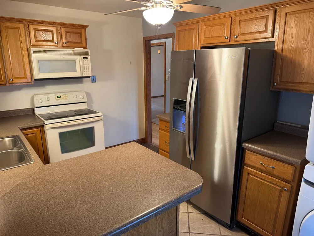 238 MacArthur St E, South Saint Paul, MN 55075