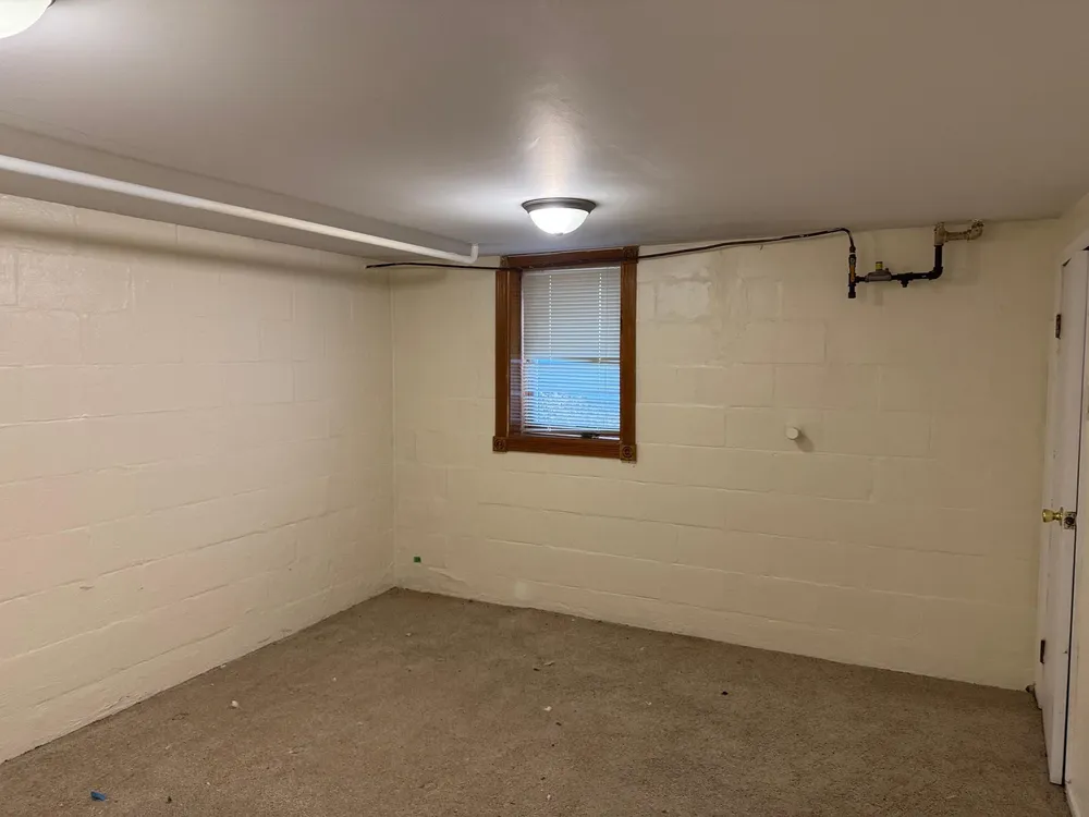 238 MacArthur St E, South Saint Paul, MN 55075