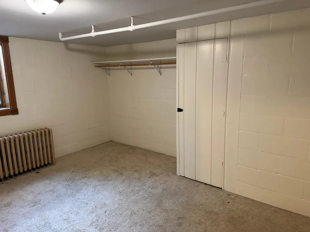 238 MacArthur St E, South Saint Paul, MN 55075