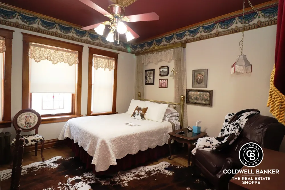 501 N 5th St, Garden City, KS 67846