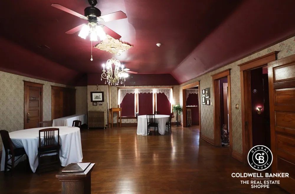 501 N 5th St, Garden City, KS 67846