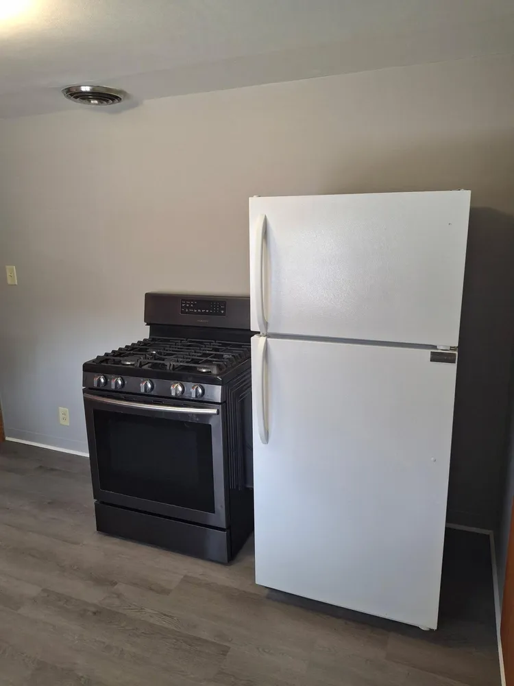 238 MacArthur St E, South Saint Paul, MN 55075