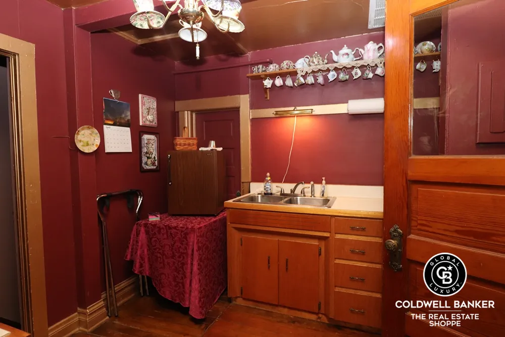 501 N 5th St, Garden City, KS 67846