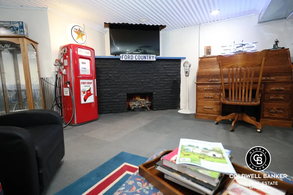 501 N 5th St, Garden City, KS 67846