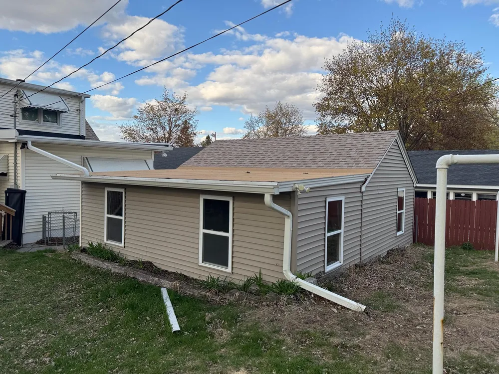 238 MacArthur St E, South Saint Paul, MN 55075