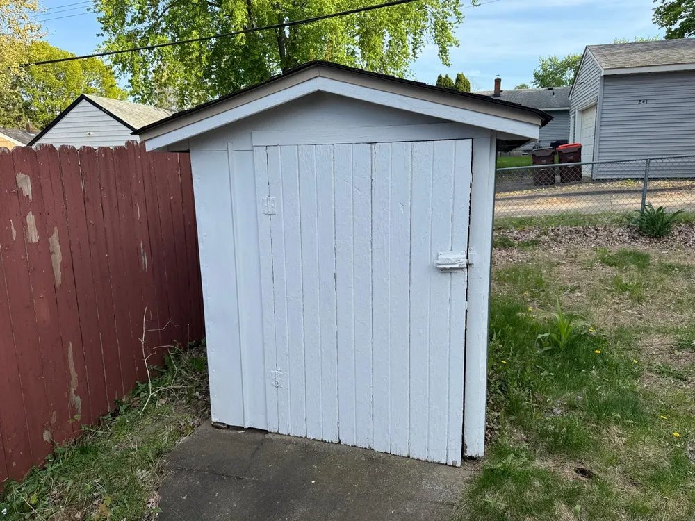 238 MacArthur St E, South Saint Paul, MN 55075