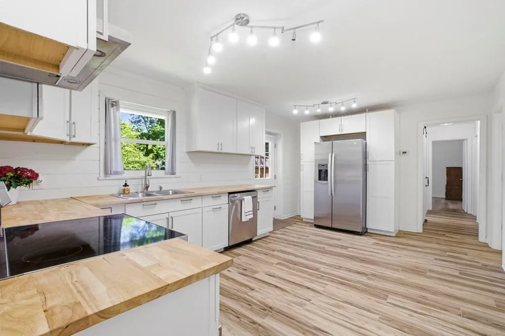 498 Cedar St, Dalton, GA 30720
