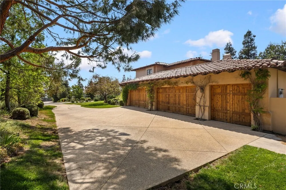 1417 Royal Oaks Dr, Bradbury, CA 91008