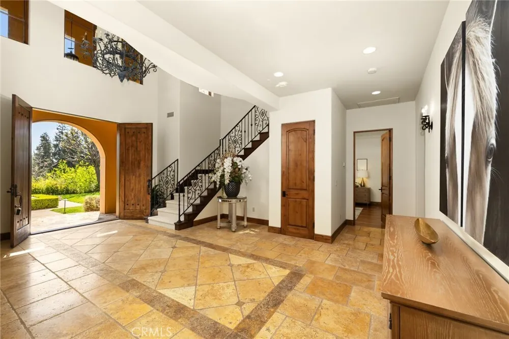 1417 Royal Oaks Dr, Bradbury, CA 91008