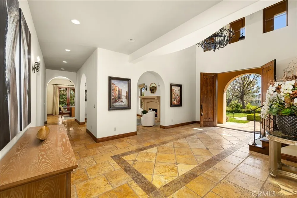 1417 Royal Oaks Dr, Bradbury, CA 91008