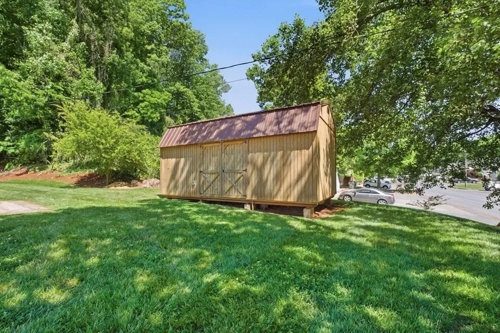 498 Cedar St, Dalton, GA 30720