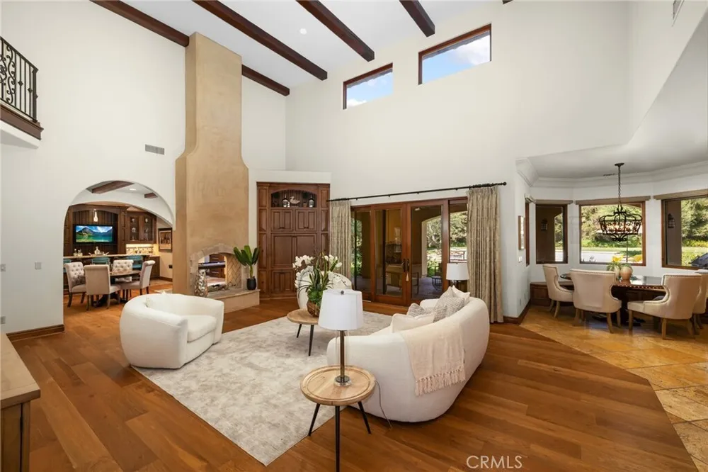 1417 Royal Oaks Dr, Bradbury, CA 91008