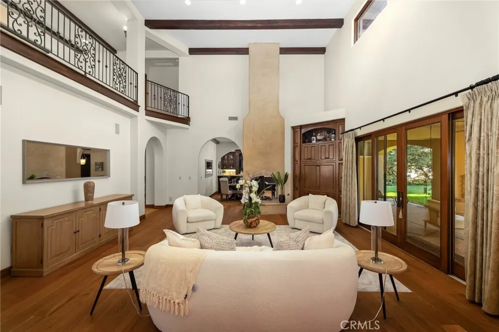 1417 Royal Oaks Dr, Bradbury, CA 91008
