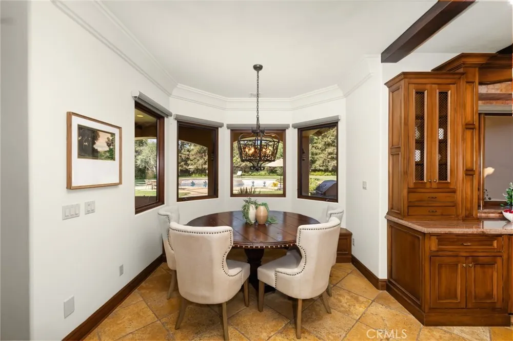 1417 Royal Oaks Dr, Bradbury, CA 91008