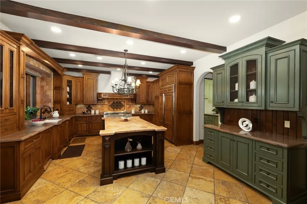 1417 Royal Oaks Dr, Bradbury, CA 91008