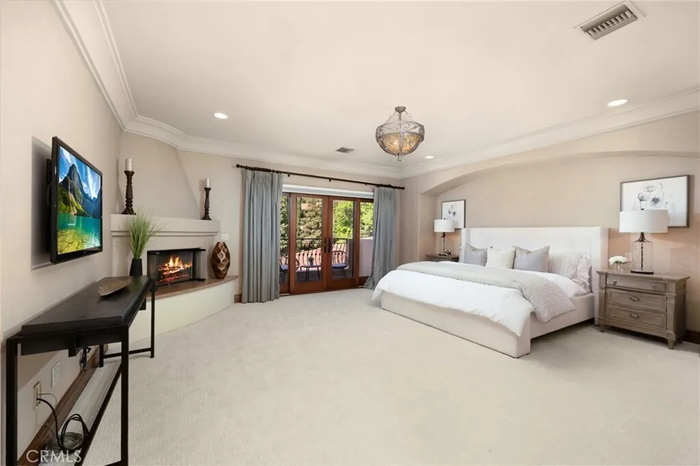 1417 Royal Oaks Dr, Bradbury, CA 91008